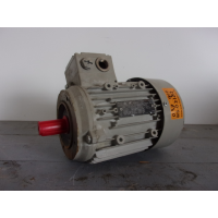  0,37 KW  910 RPM  As 19 mm. Used